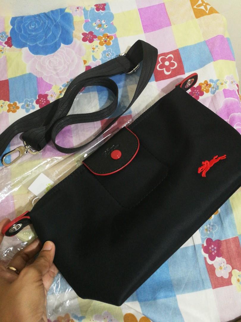 Longchamp Sling bag ( Small ) ykk zipper, Women's Fashion, Bags