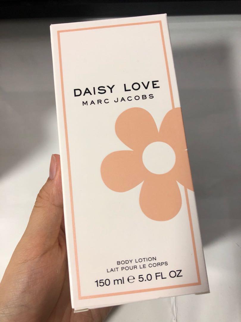 marc jacobs daisy love body lotion 150ml