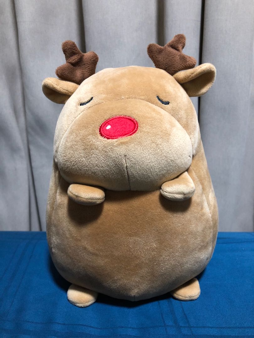Miniso reindeer hotsell plush