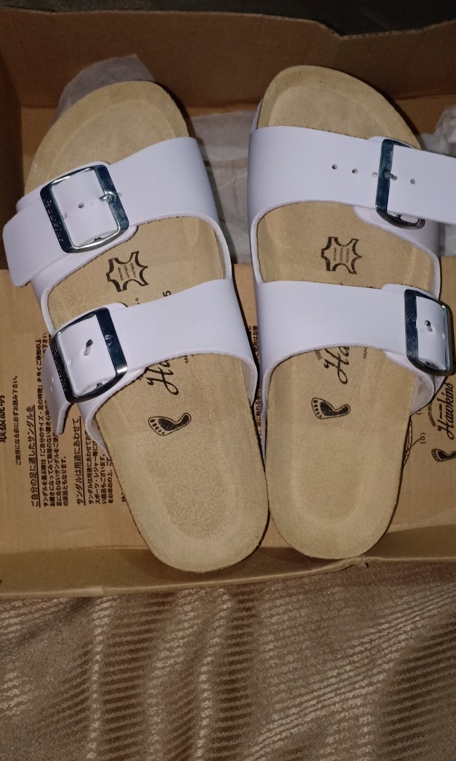 New Hawkins Comfort Slippers From Spain Women S Fashion Shoes On Carousell