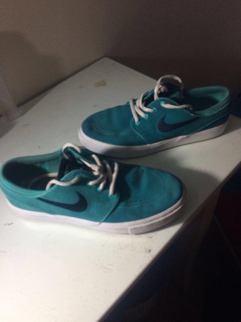 nike janoski female