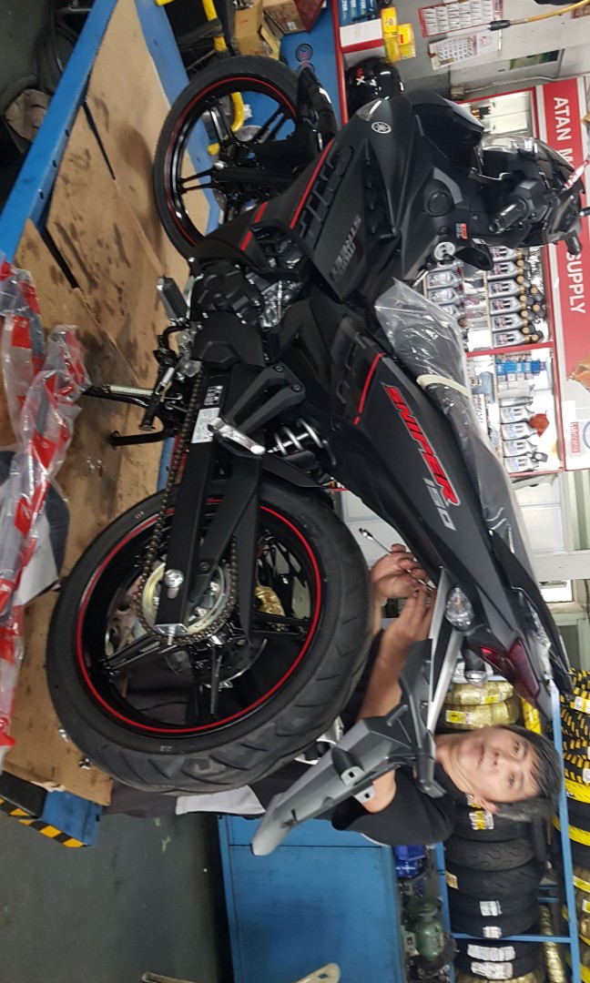 sniper 150 all black