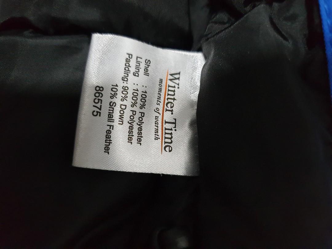 Winter Jacket (Category: Babies & Kids Fashion) located in Singapore. Submitted by cnyy1507 (Listing ID 204180622, Image 3). Description: Boy's winter down jacket. Used only for one winter trip..... dry cleaned. Suitable for 7 to 8 years old. Zipper slight faulty..