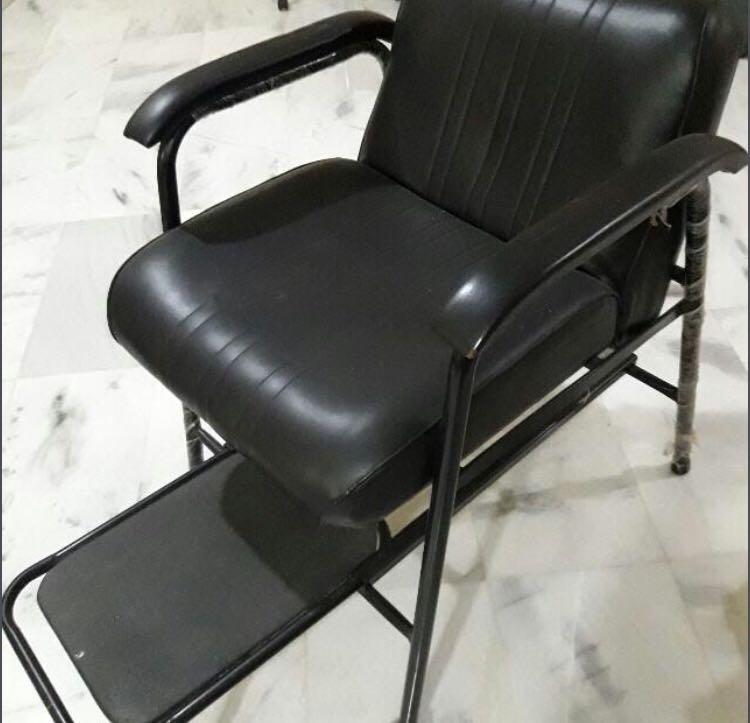 adjustable salon hair wash chair, Furniture & Home Living, Furniture, Chairs  on Carousell