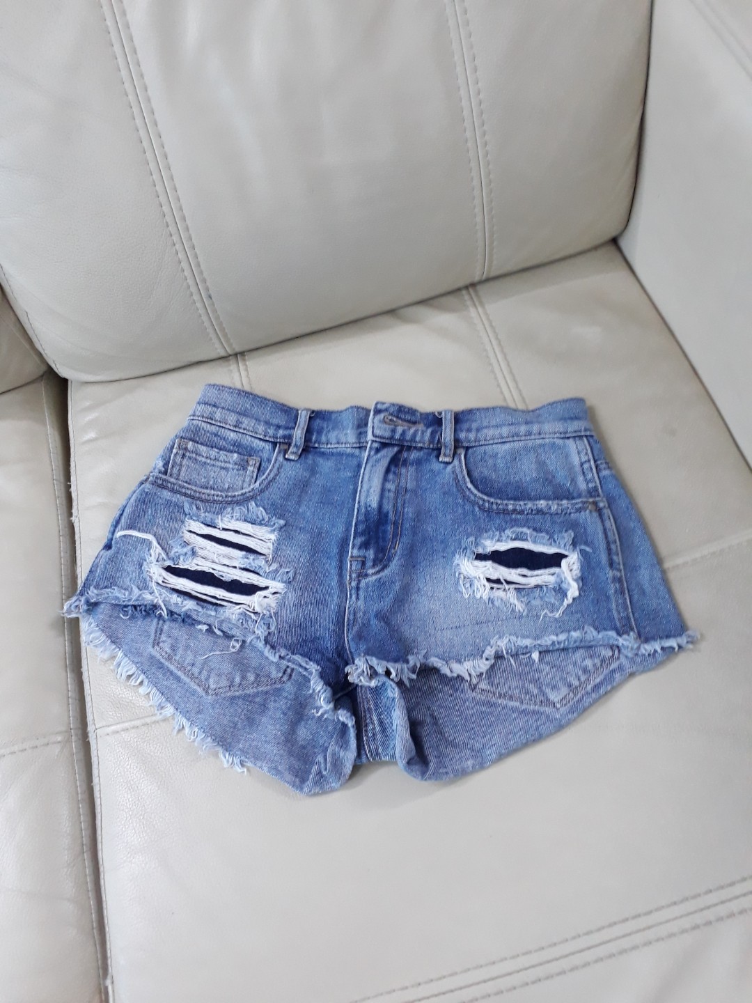 bullhead jean shorts