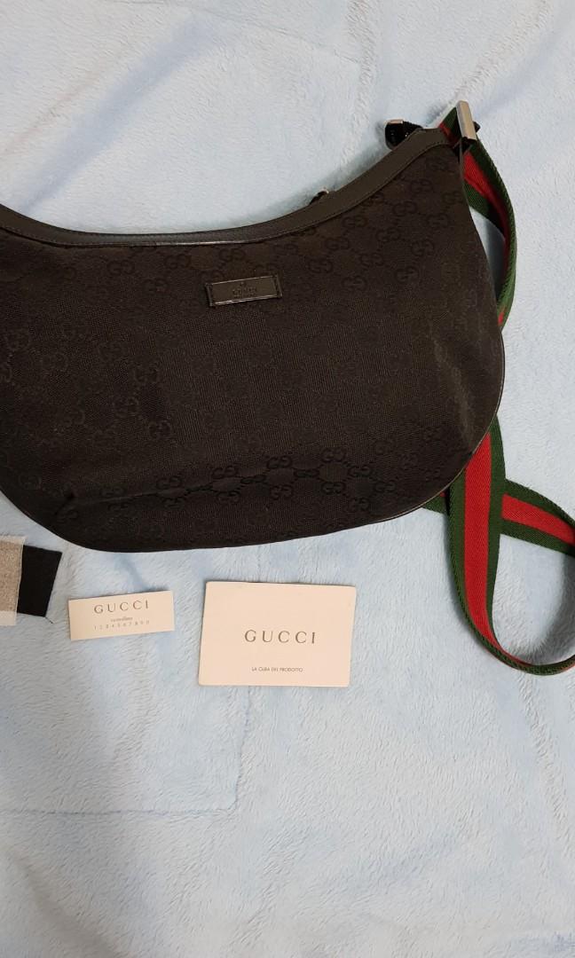 Gucci black deals sling bag price