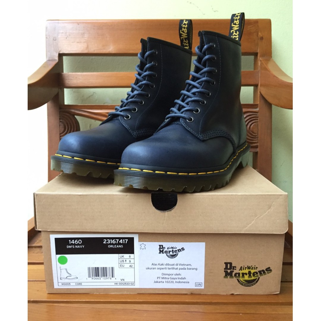 Dr. Martens 1460 DM s Navy Orleans Size 8 Uk BNIB Fesyen Pria