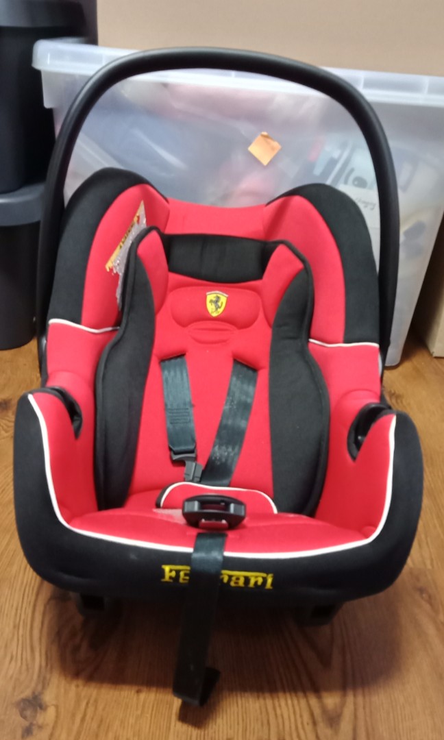 Ferrari baby car seat
