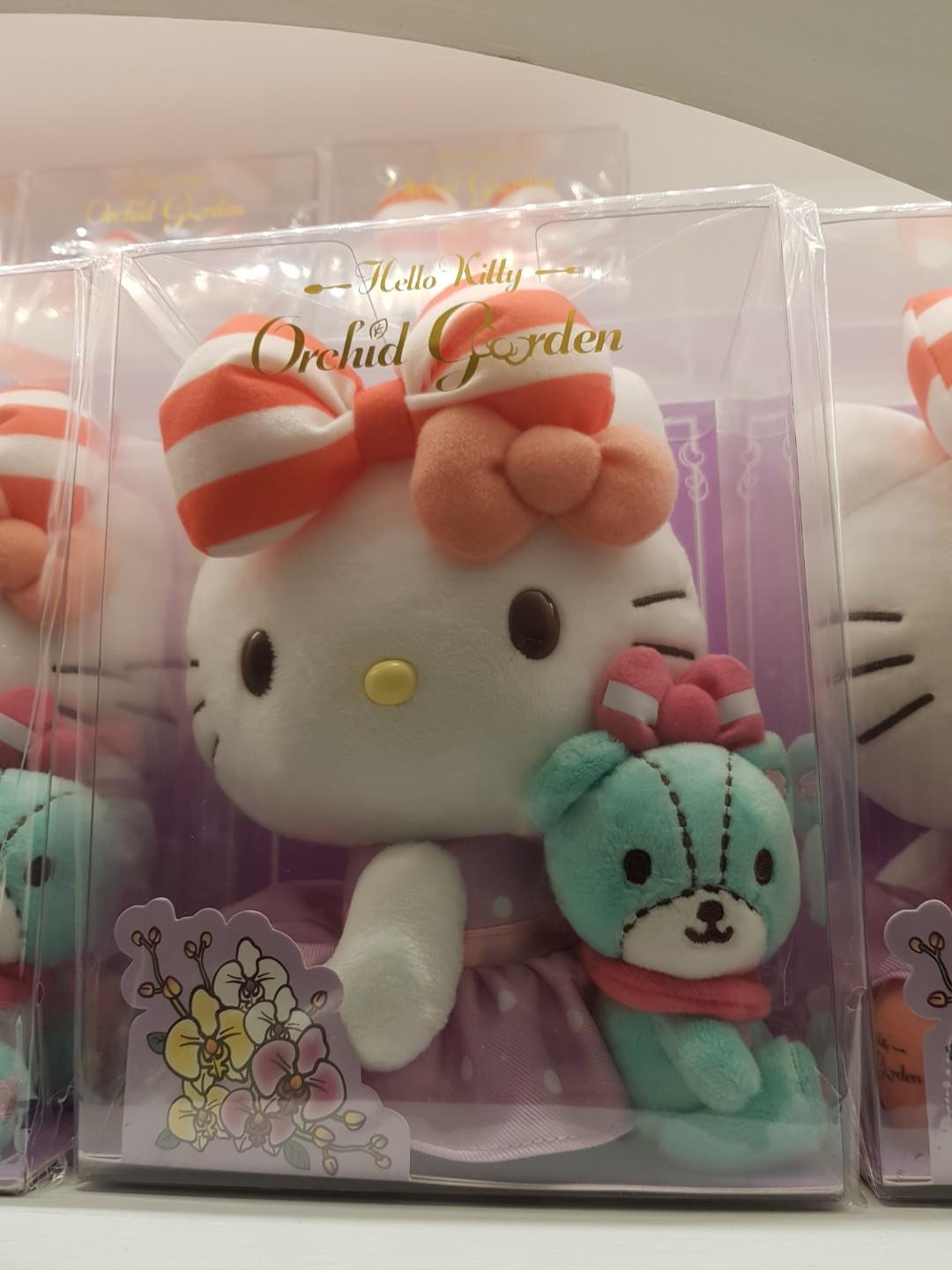 hello kitty cafe plush