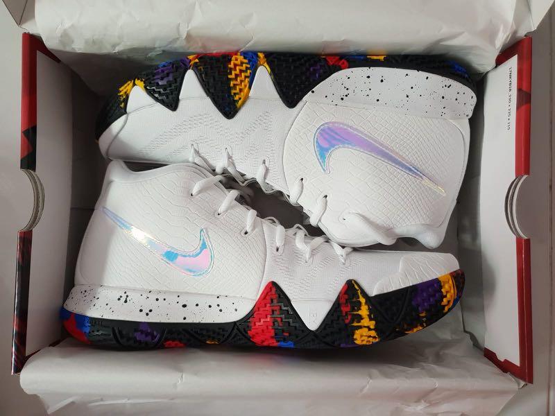 kyrie 4s march madness
