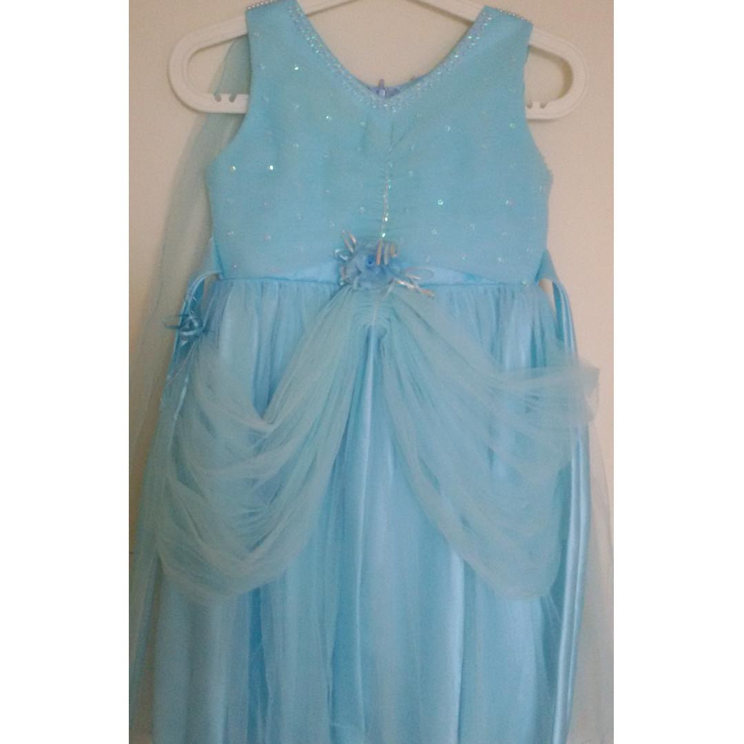 Moving Out Sale Clearance Garge Girl Frock Dress Chinese New Year Cny Christmas Gift Kiddy Smiggle Toys Book Video Slime Parenting Moblie Sgd Sg Mall Voucher Birthday Popular Stationery School Play Muslimah Fashion Sarong Kebya Baju