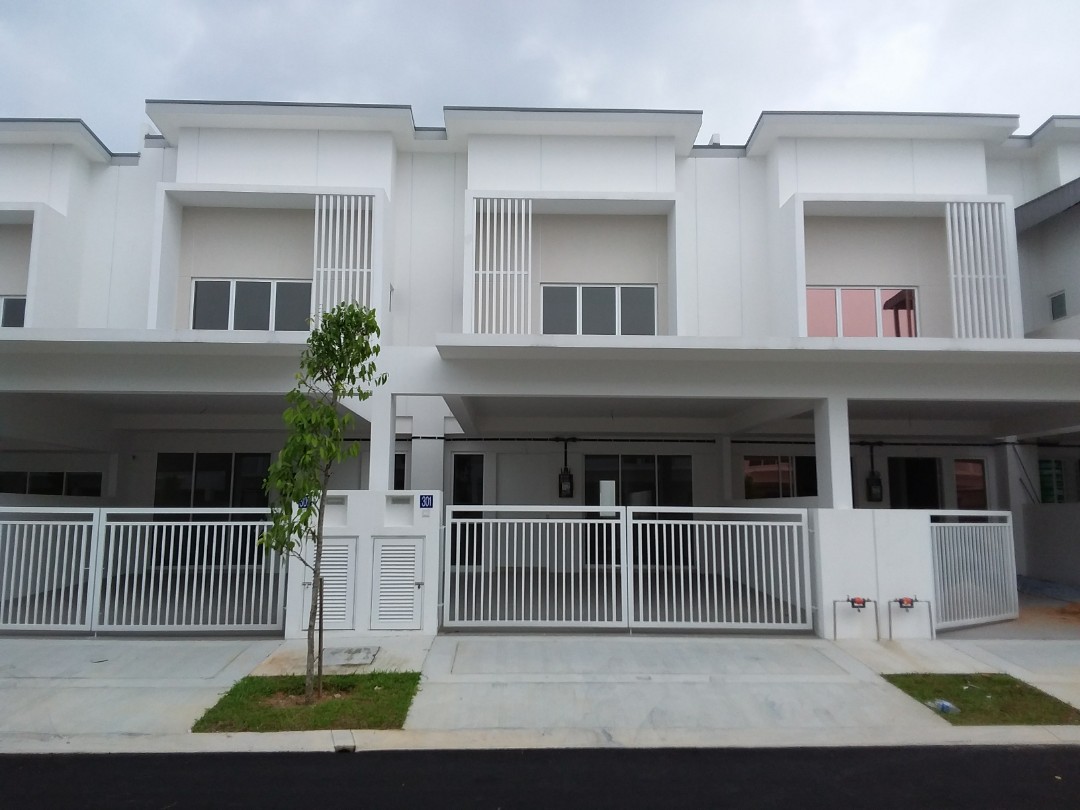 New Unit Suriaman 2a Dellora 2 Storey House For Sales Bandar Sri Sendayan Property For Sale On Carousell