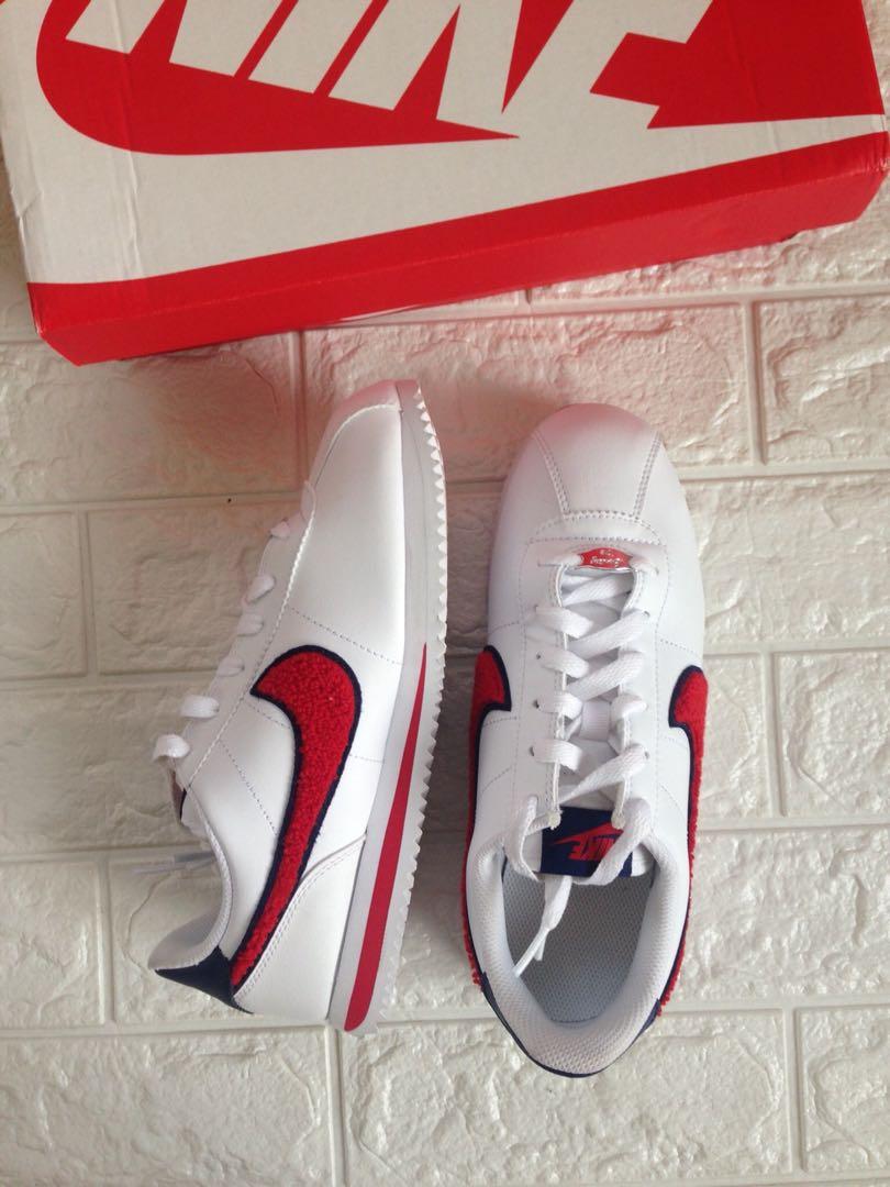 nike chenille swoosh cortez