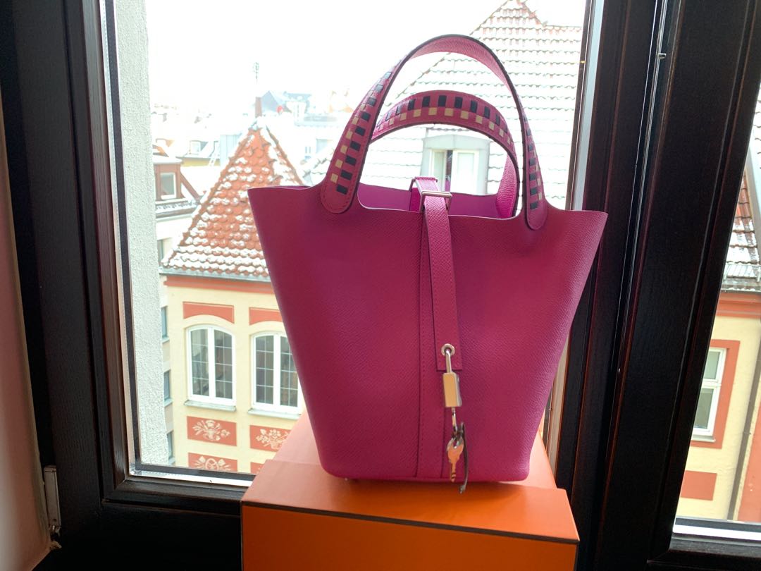 Super Rare Picotin 18 Pm Lock Special Edition Tressage Cuir Handle Magnolia Epsom Tote 6 L X 7 5 W X 7 H Women S Fashion Bags Wallets Handbags On Carousell
