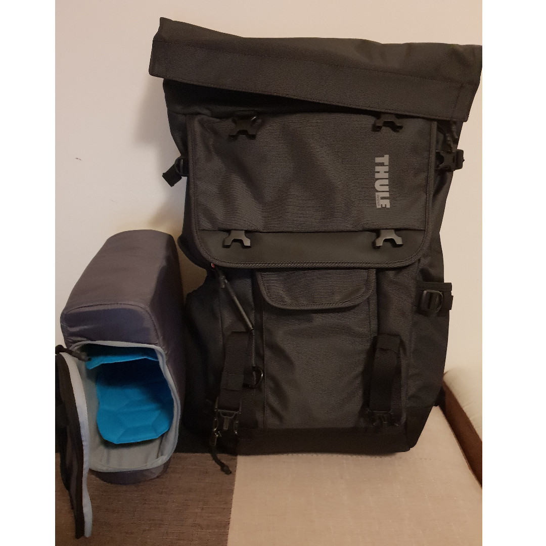 thule dslr rolltop backpack