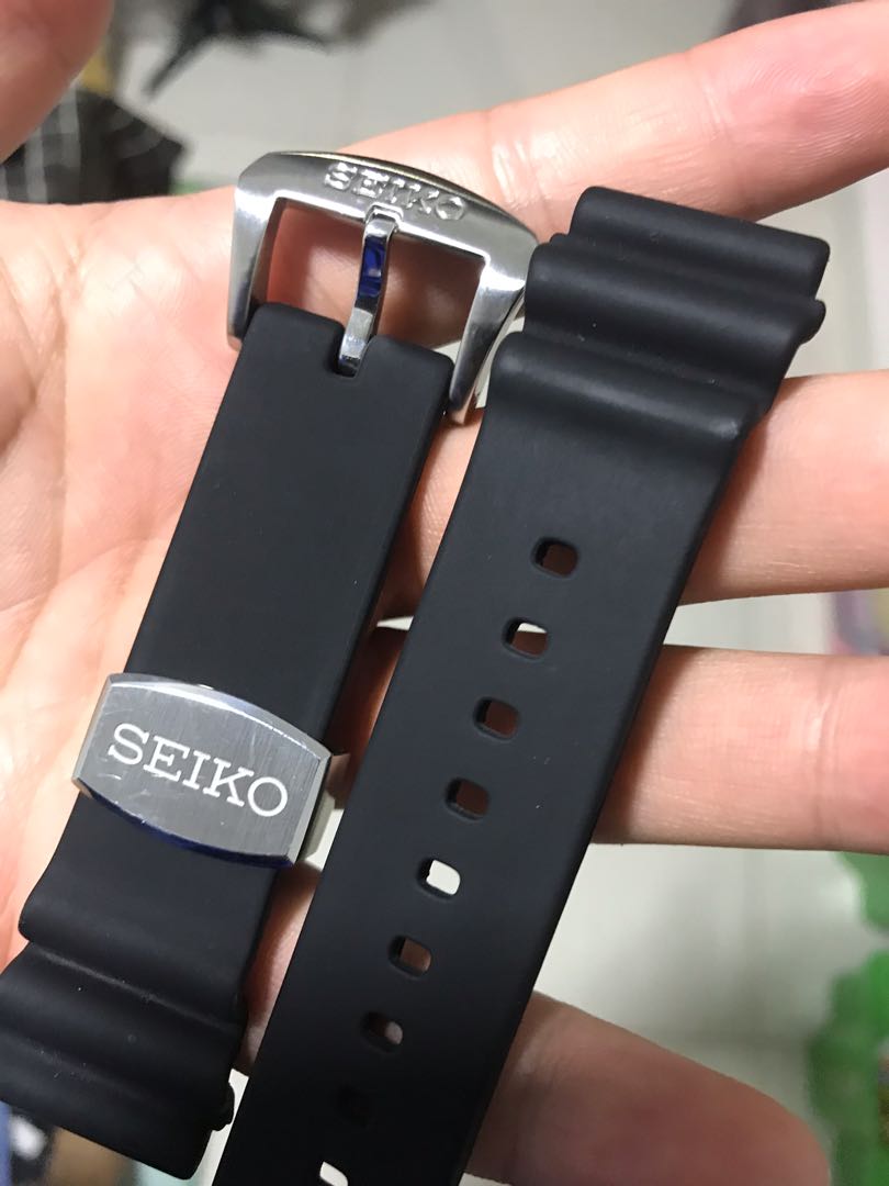 22mm Original Seiko Rubber Strap (Black), Mobile Phones & Gadgets,  Wearables & Smart Watches on Carousell