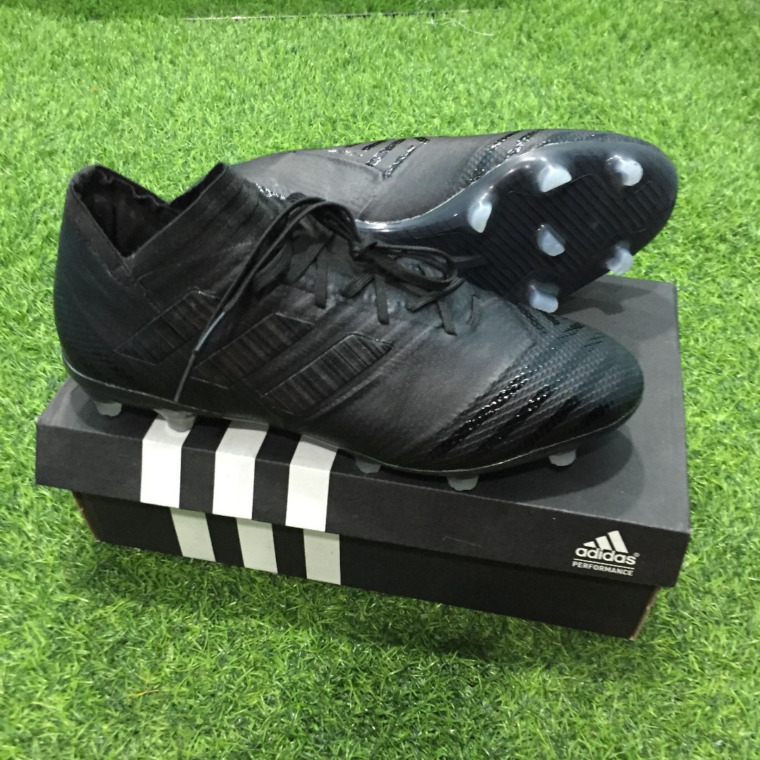 Adidas nemeziz shop 17.1 blackout