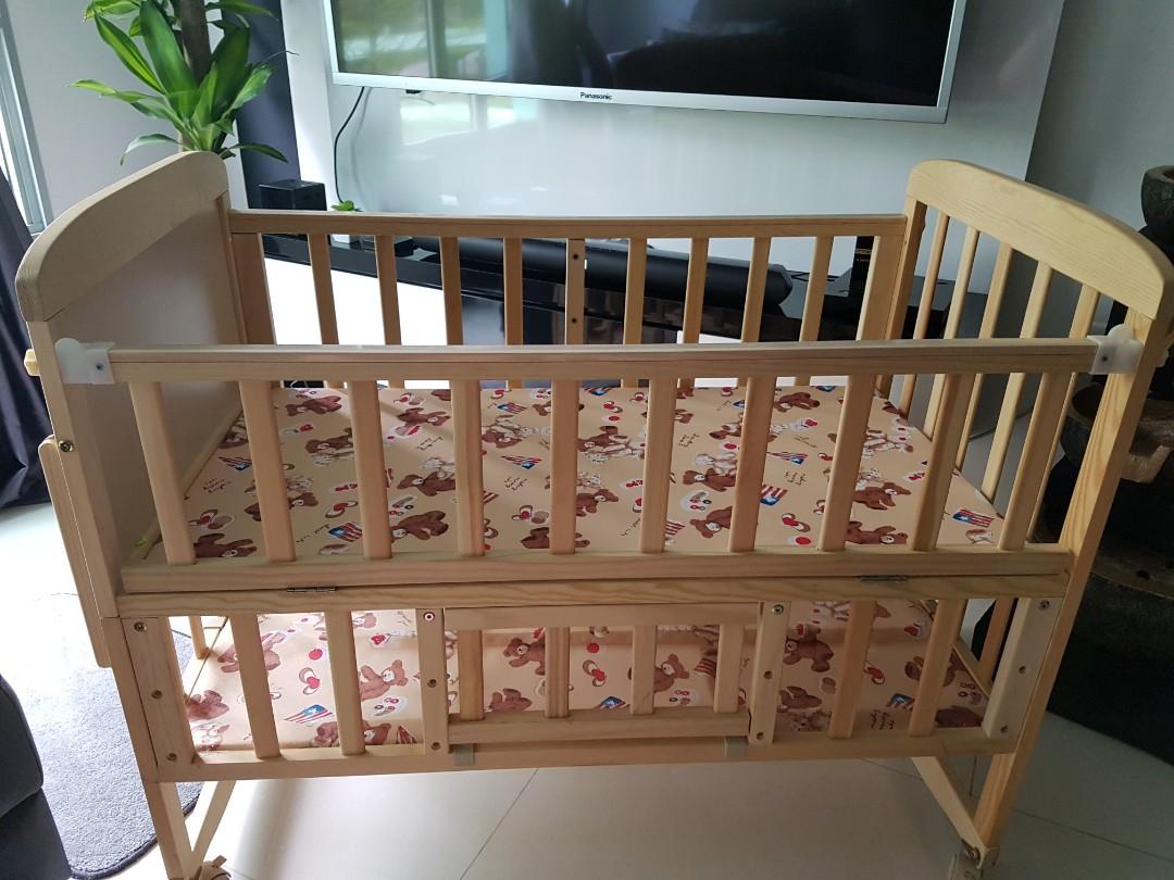 (Urgent Clearance)Baby Cot + bumper, Babies & Kids, Baby Nursery & Kids