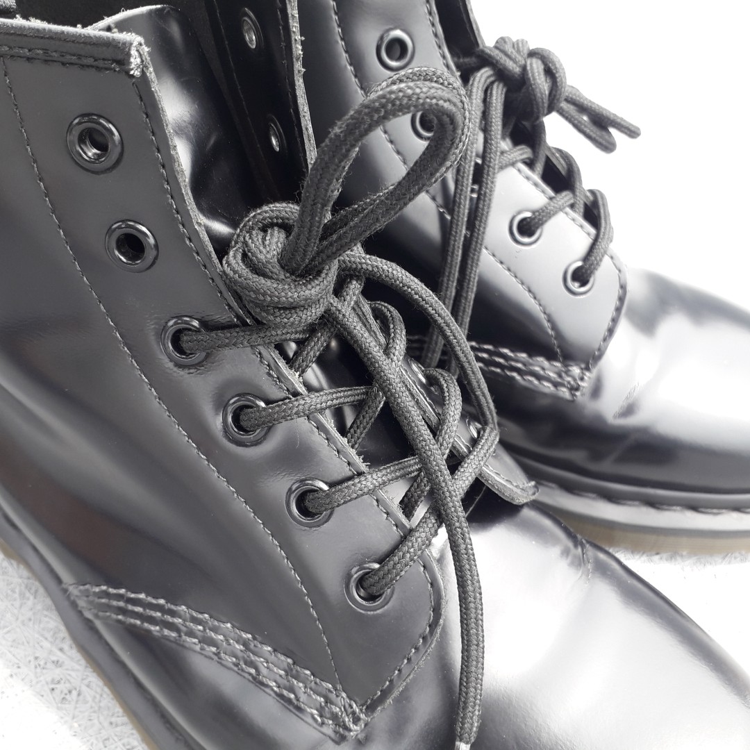 DR Martens 101 Black Smooth UK.42 Made In Thailand, Fesyen Pria, Sepatu ,  Sepatu Boot di Carousell