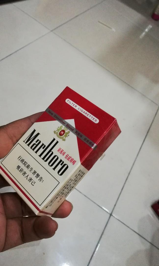 Dunhill Marlboro Japan unopen, Hobbies & Toys, Collectibles