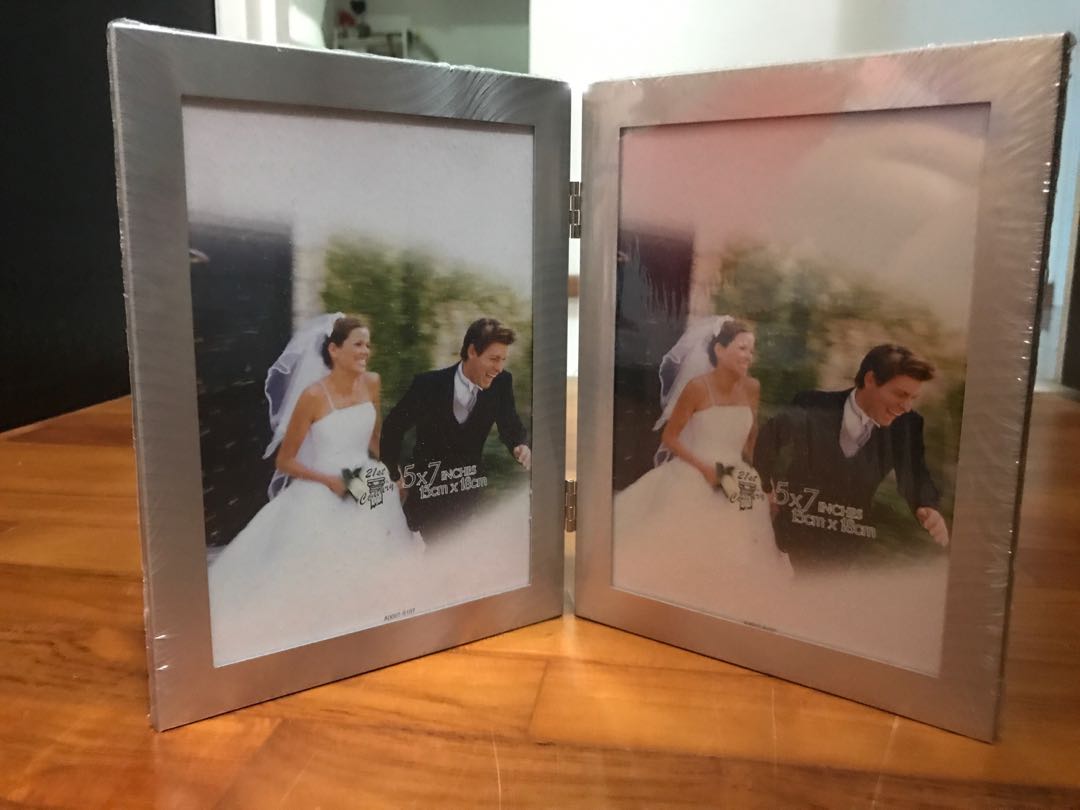 Flip Open Photo Frame Everything Else On Carou