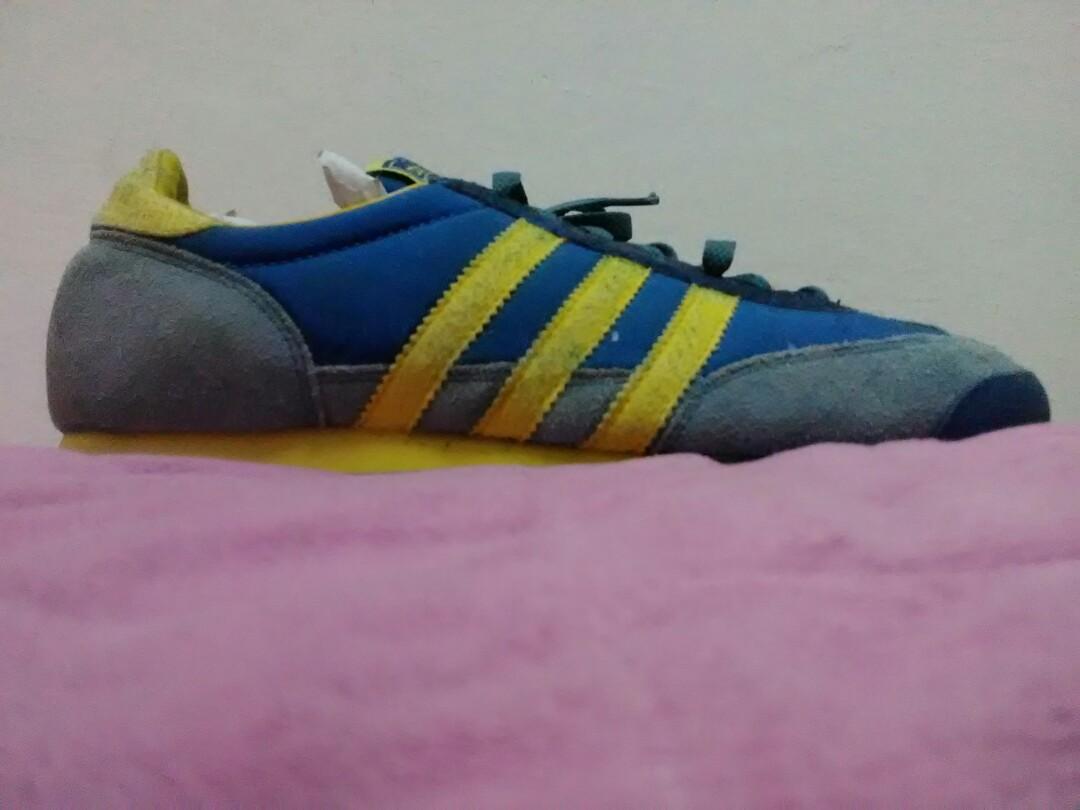 kasut adidas dragon