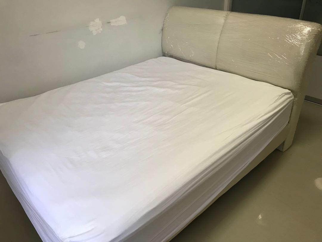 King Koil Richmond Queen Size Mattress with Free Bed Frame, Furniture