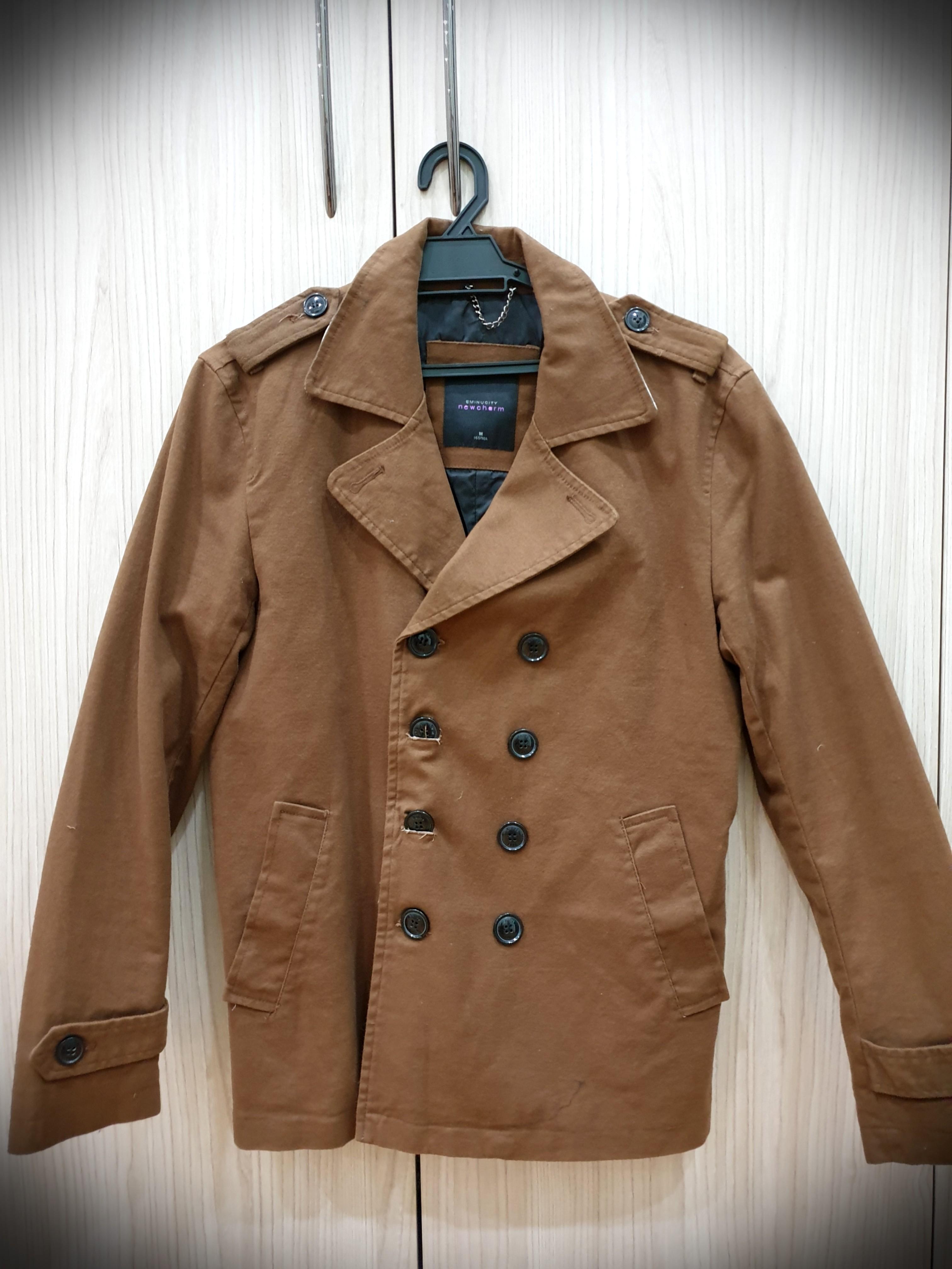 Men Jacket (Category: Coats, Jackets and Outerwear) located in Ampang. Submitted by outsider87 (Listing ID 204508535, Image 1). Description: Bought from China Guangzhou Reason for sale - Clean my wardrobe Had sent to laundry for dry clean before sell it.