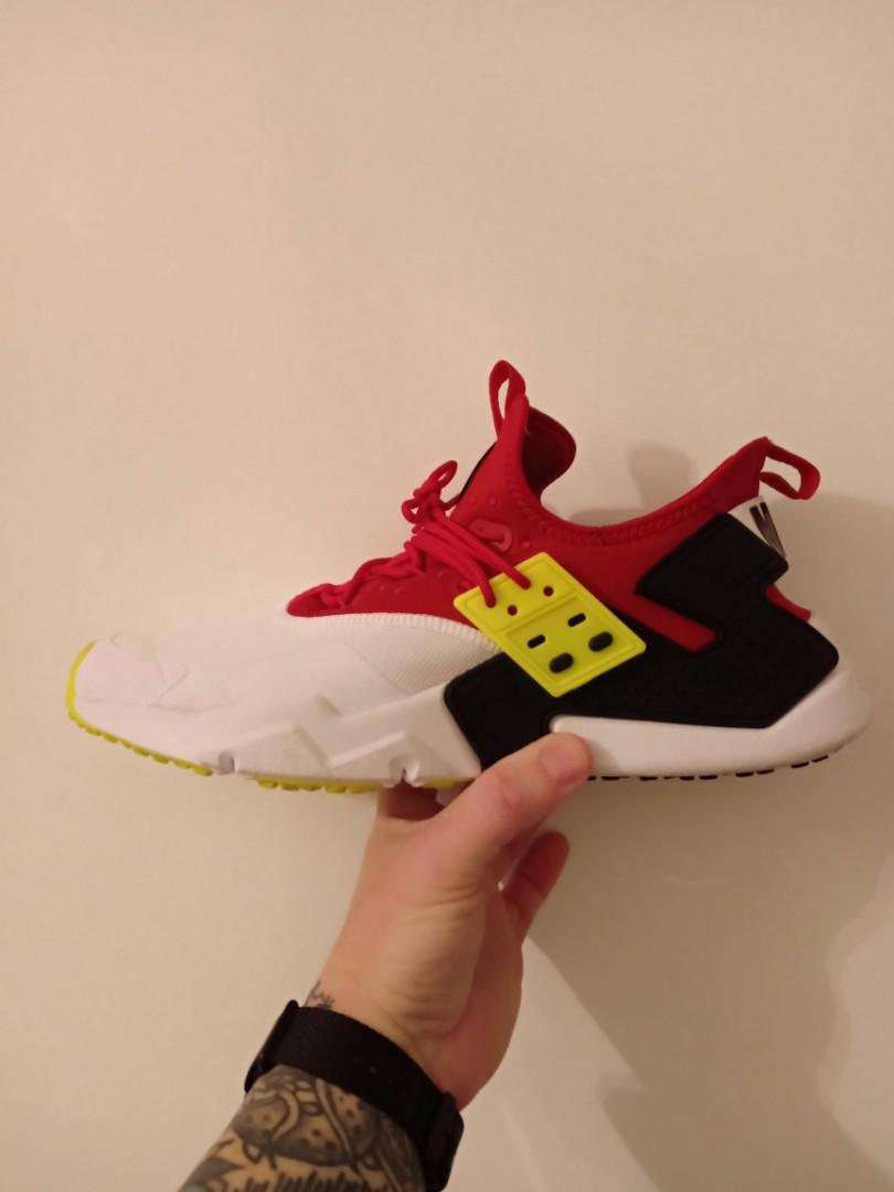 Nike huarache drift gym red hot sale