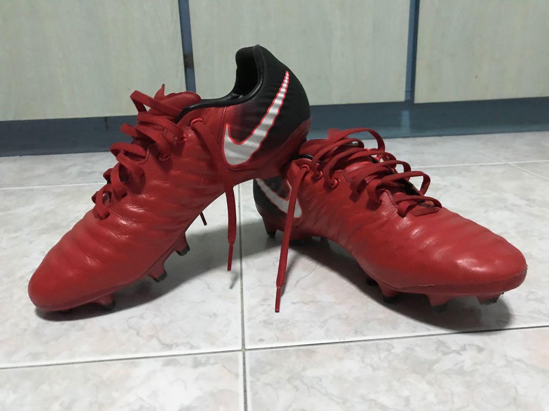 nike legend pro