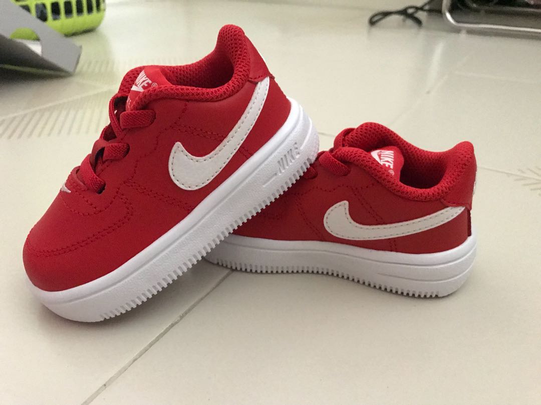 shoes red nike