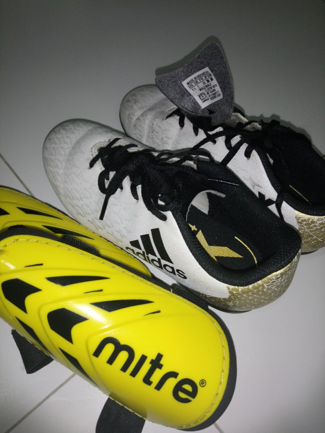 Kid Soccer Boots UK size 1 \u0026 Shinguard 