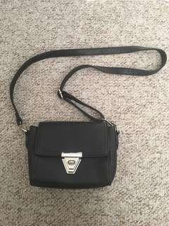 Boohoo crossbody bag