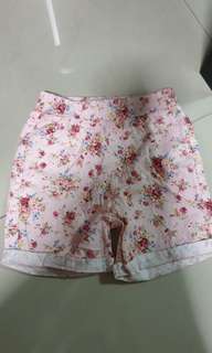 (Category: ) located in . Submitted by vava2013 (Listing ID 204671485, Image 1). Description: .