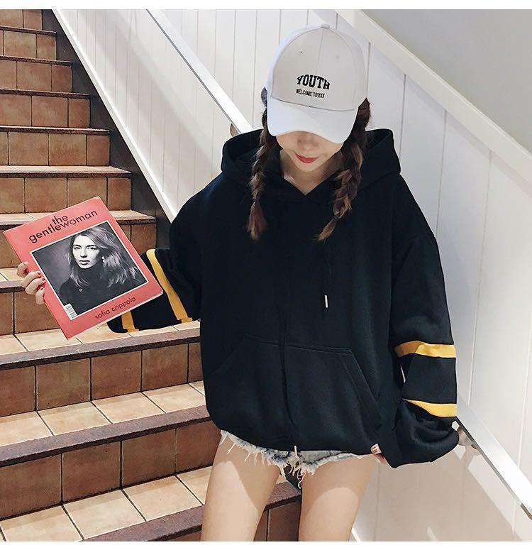 Supreme Hoodie off legit, Women's Fashion, Tops, Longsleeves on Carousell