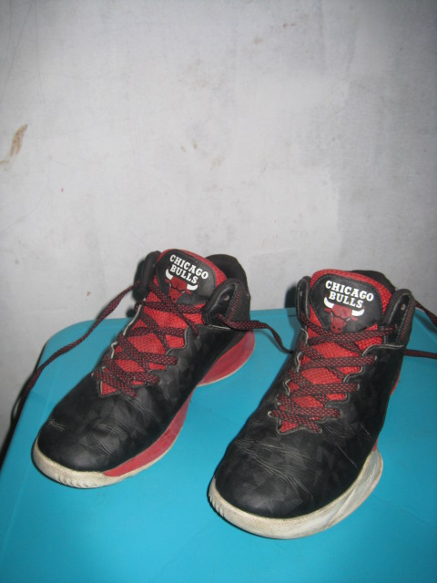 Anta Original Chicago Bulls Sepatu Basket Pria Olah Raga Perlengkapan Olahraga Lainnya Di Carousell