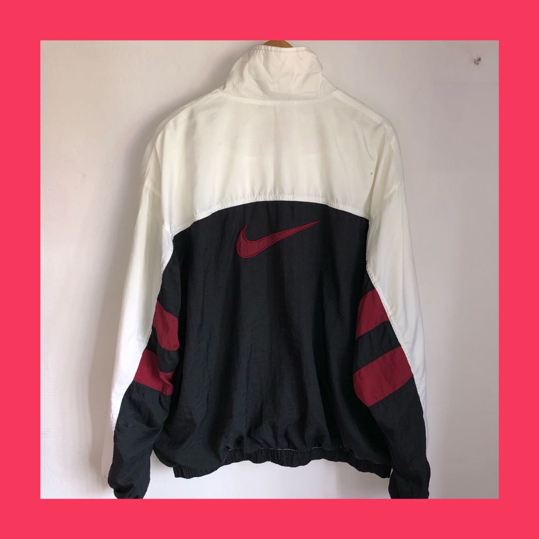 vintage nike big swoosh windbreaker