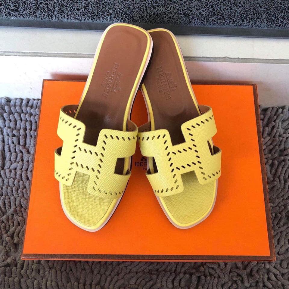 Hermes sandals, Women's Fashion, Footwear, Flats & Sandals on Carousell