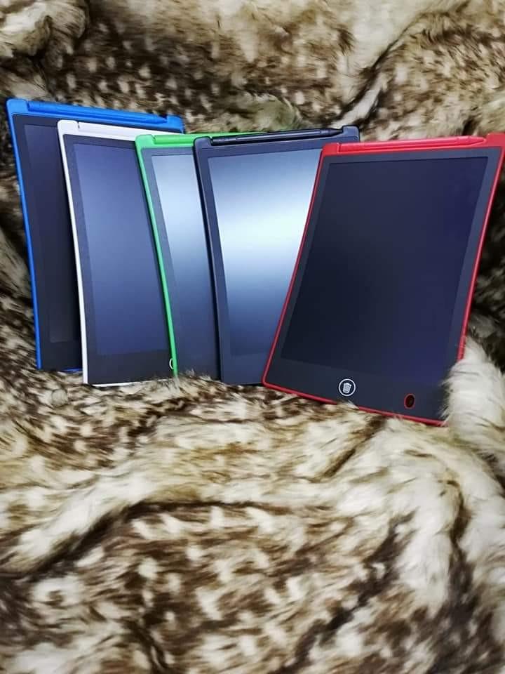 Lcd Writing Tablet (Category: Android) located in Manila. Submitted by hausofgadgetatbp (Listing ID 204546547, Image 1). Description: lcd writing board,erase button,easy,tablet,environmental,saving 100,000 pieces paper.