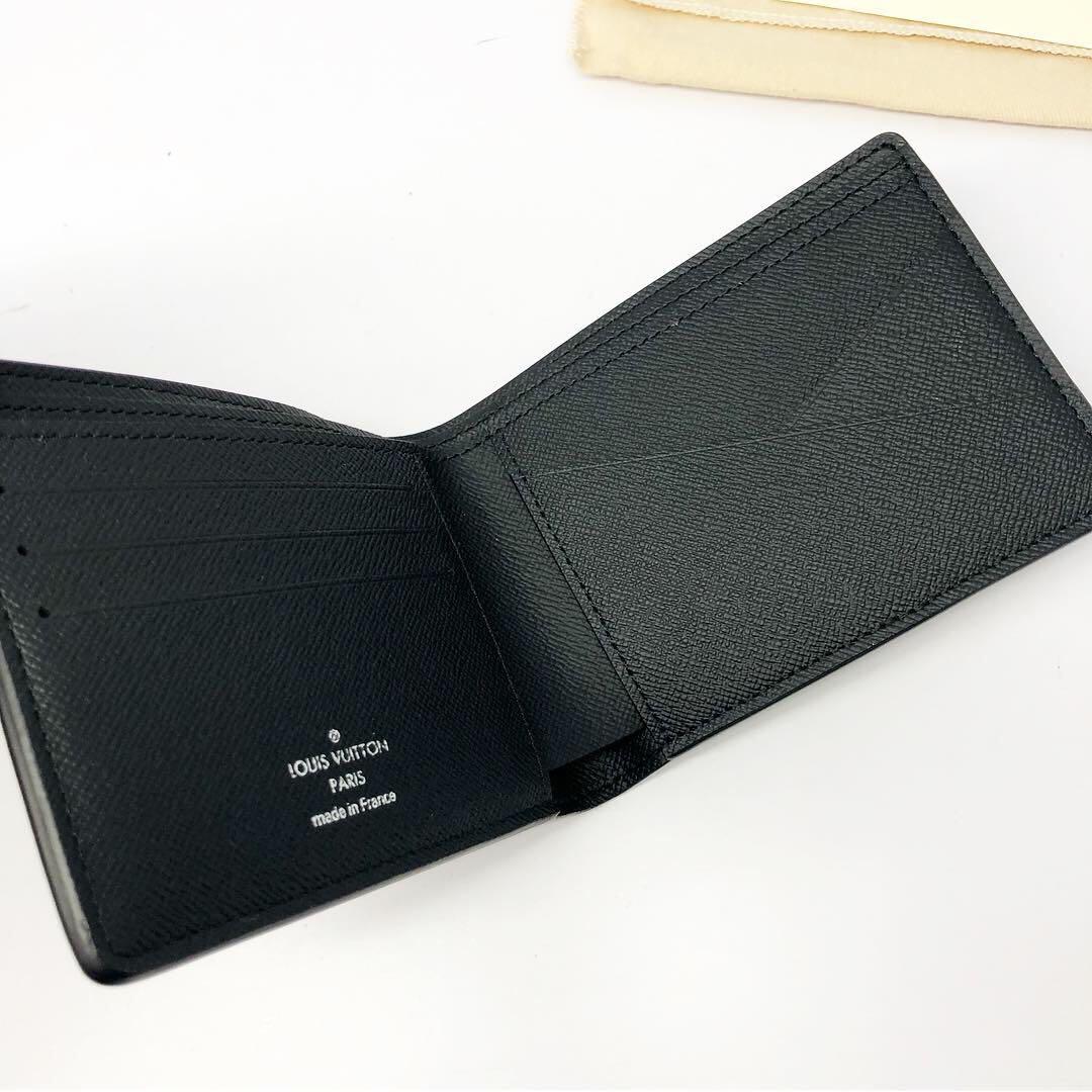 Authenticated used Louis Vuitton Taiga Brazza Wallet M30501 Men's Taiga Leather Long Wallet (Bi-Fold) Noir, Size: (HxWxD): 19cm x 10cm x 2cm / 7.48