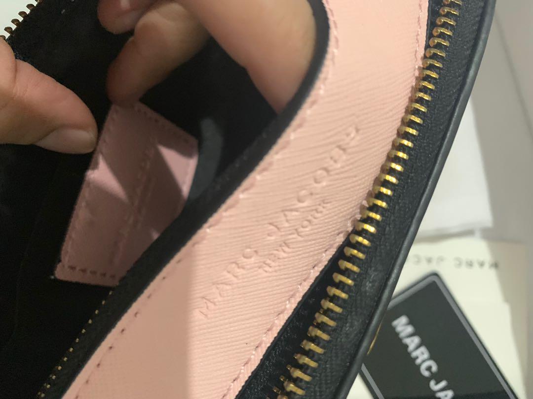 Marc Jacobs Snapshot Bag - Pink Strap Army - Full Emboss, Fesyen Wanita,  Tas & Dompet di Carousell