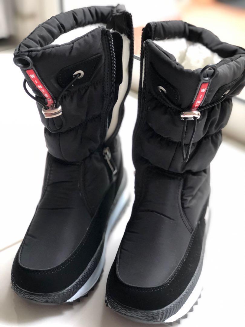 Bn Kids Black Winter Boots Everything Else On Carousell