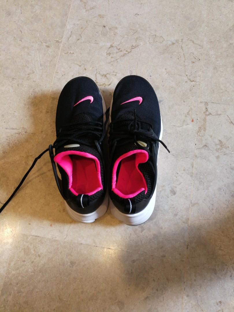 black and pink prestos