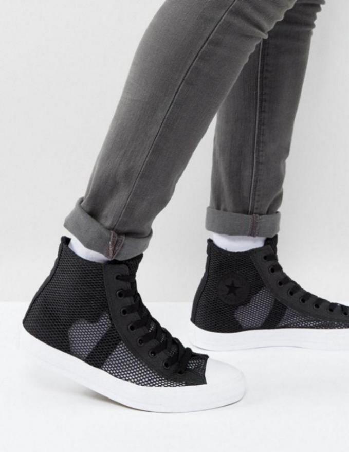 Sepatu Converse All Star Chuck Taylor Ii High Buat Fashion Pria 100 Original Fesyen Pria Sepatu Sneakers Di Carousell