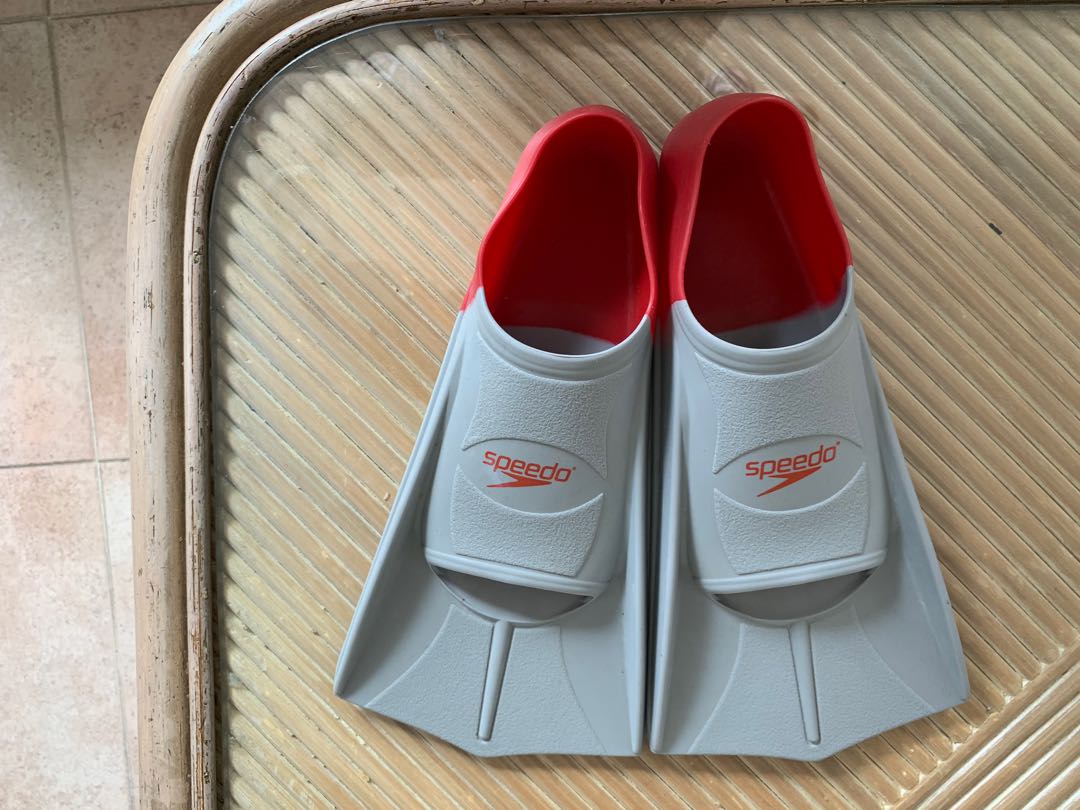 speedo kids size