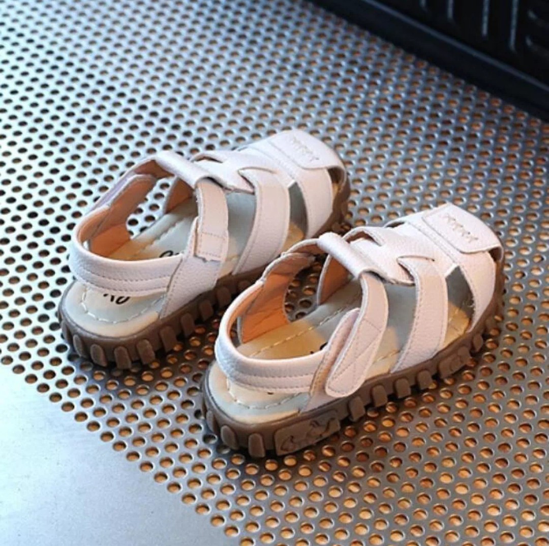 Toddler Boy And Girl S Leather Sandals With Rubber Soles Babies Photo