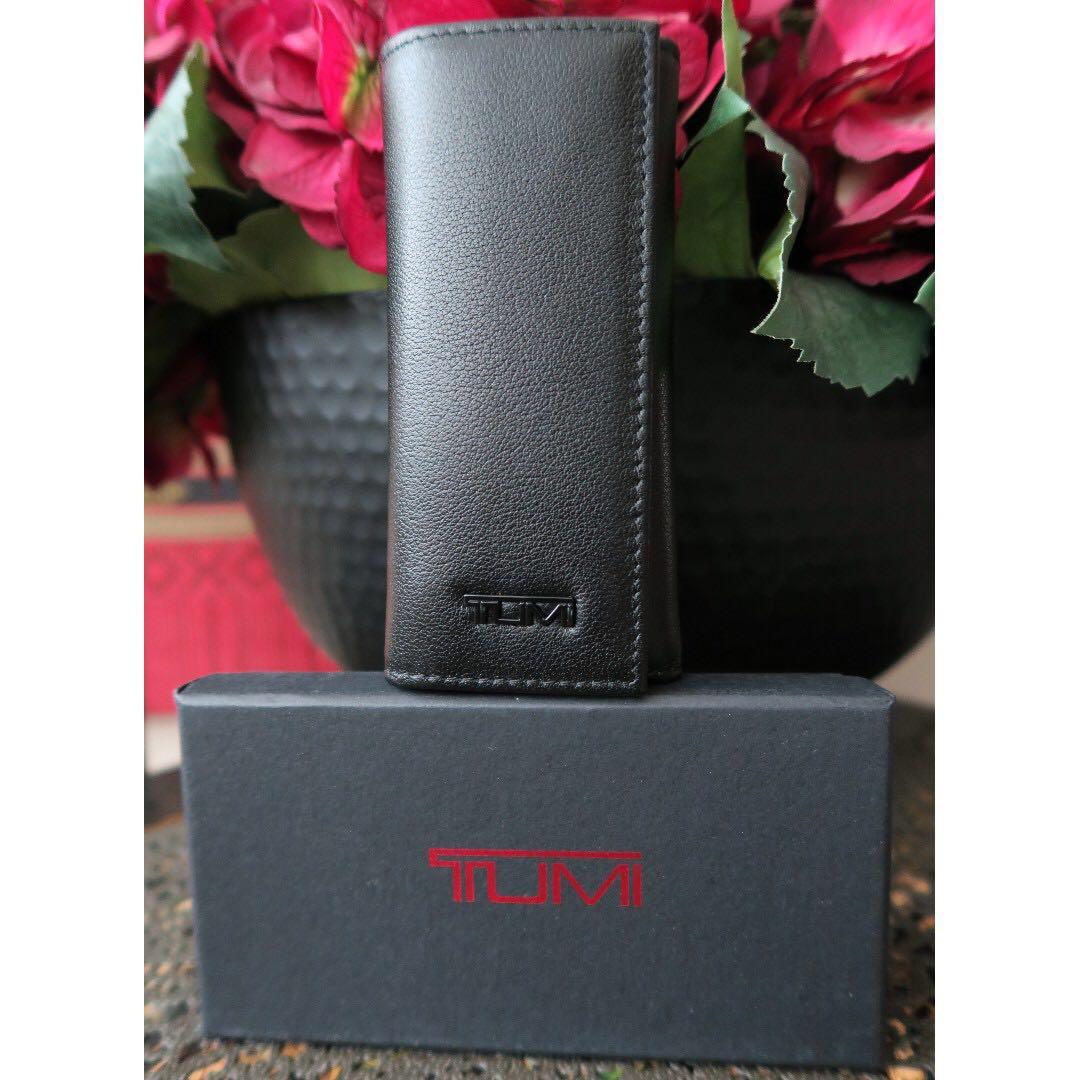 tumi key case