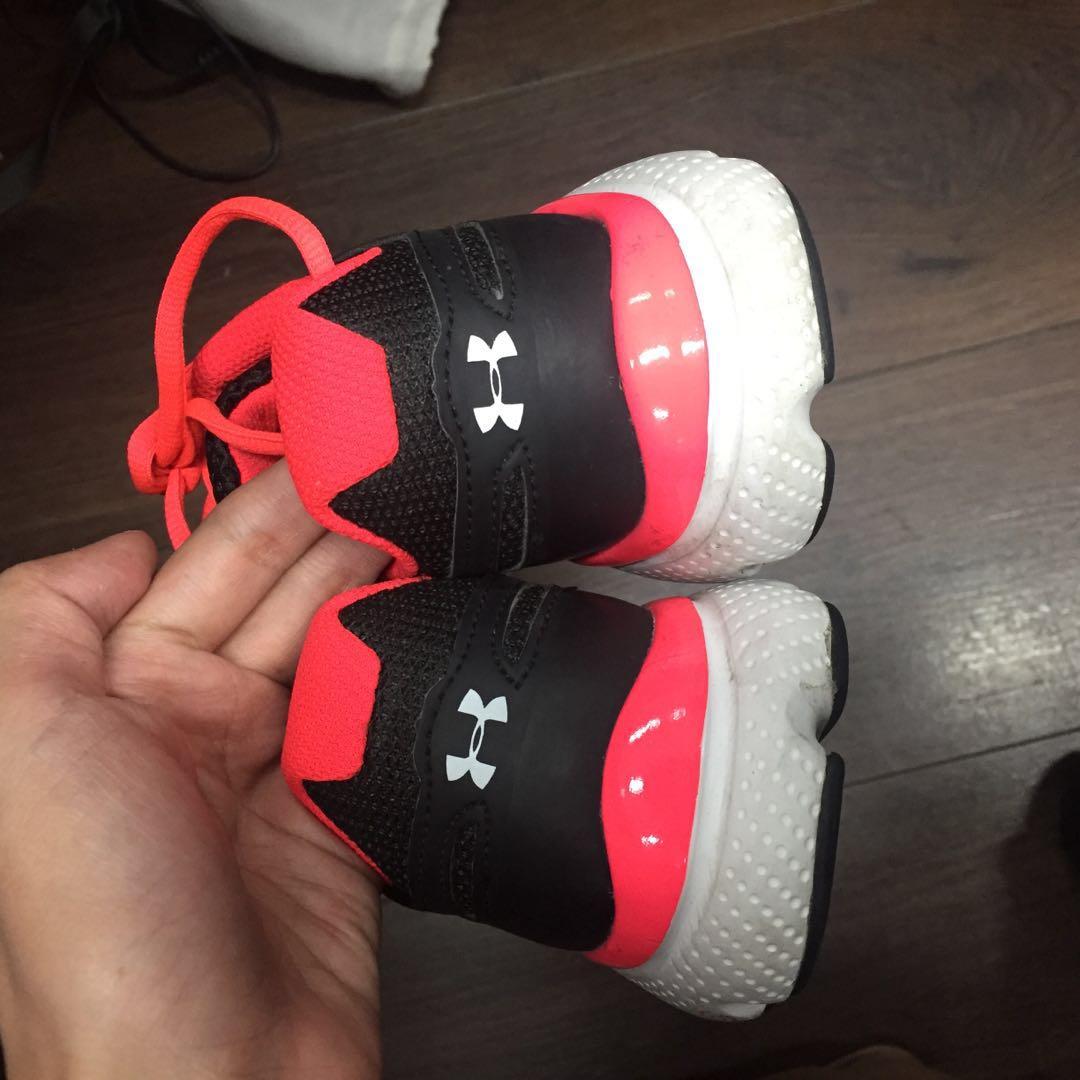 UNDER ARMOUR WORKOUT SHOES (Category: Sneakers) located in Taguig. Submitted by prfrialde (Listing ID 200745842, Image 3). Description: .