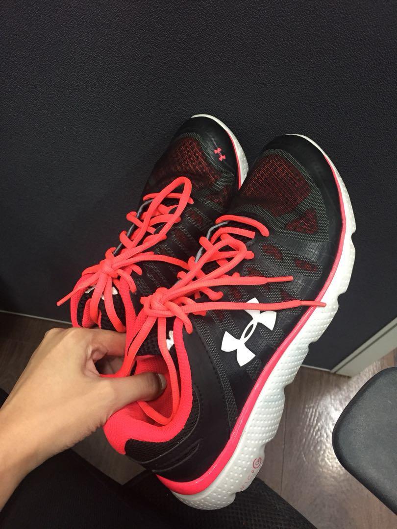 UNDER ARMOUR WORKOUT SHOES (Category: Sneakers) located in Taguig. Submitted by prfrialde (Listing ID 200745842, Image 1). Description: .