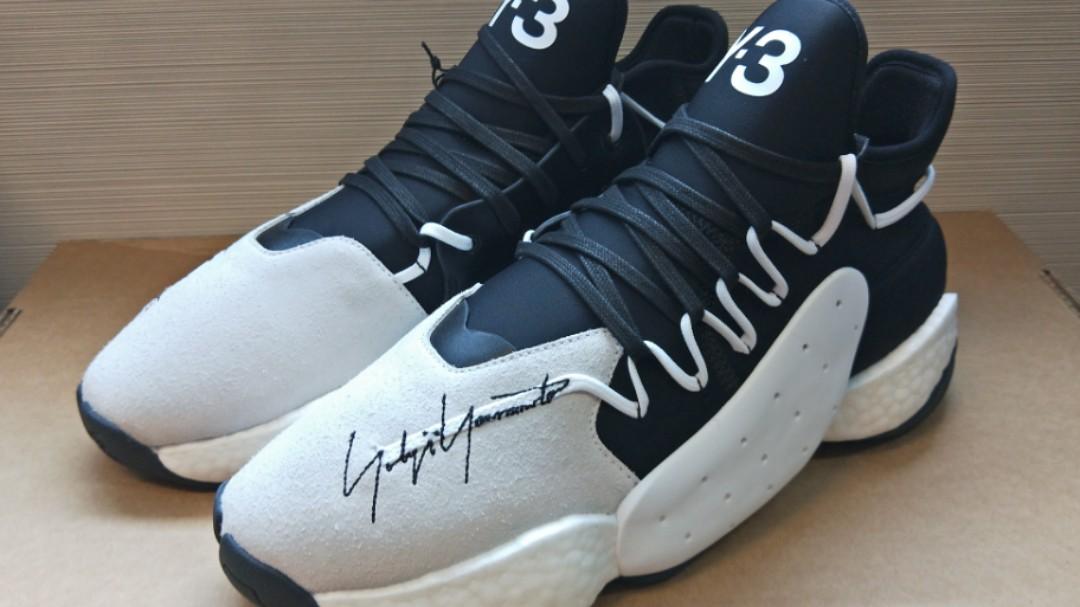 james harden black and white shoes